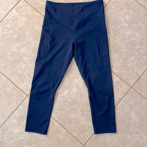 Zyia navy Pocket Light n Tight Hi-Rise Capri 20”